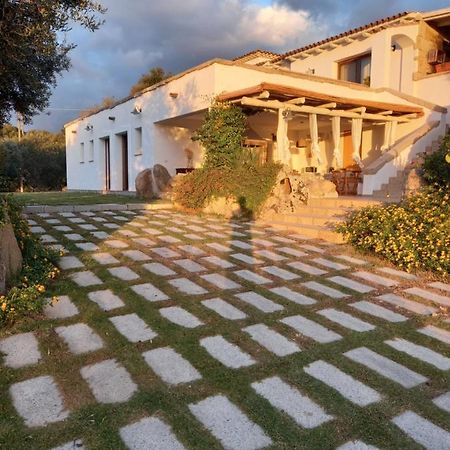 Li Petri Manni Acomodação com café da manhã Olbia Exterior foto