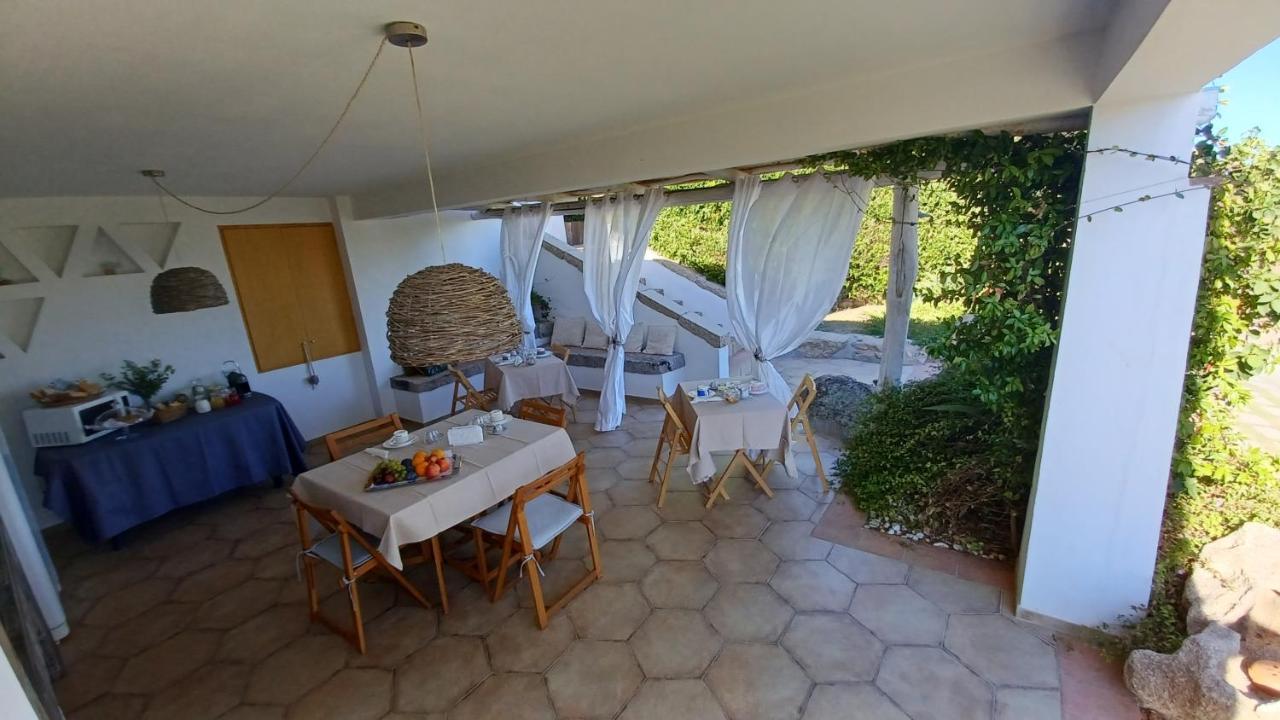 Li Petri Manni Acomodação com café da manhã Olbia Exterior foto